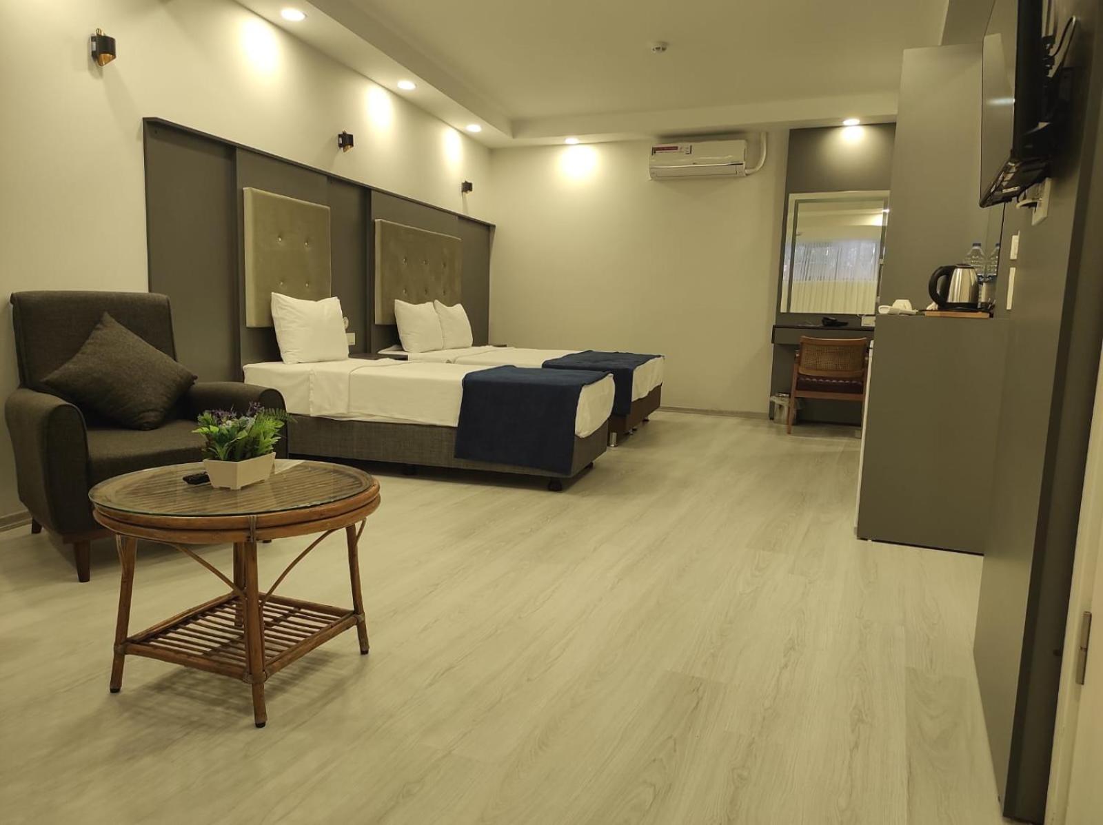 Hotel Esve Istanbul Bagian luar foto